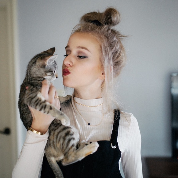 Meet your Posher, Madilyn - Picture 3 of 4